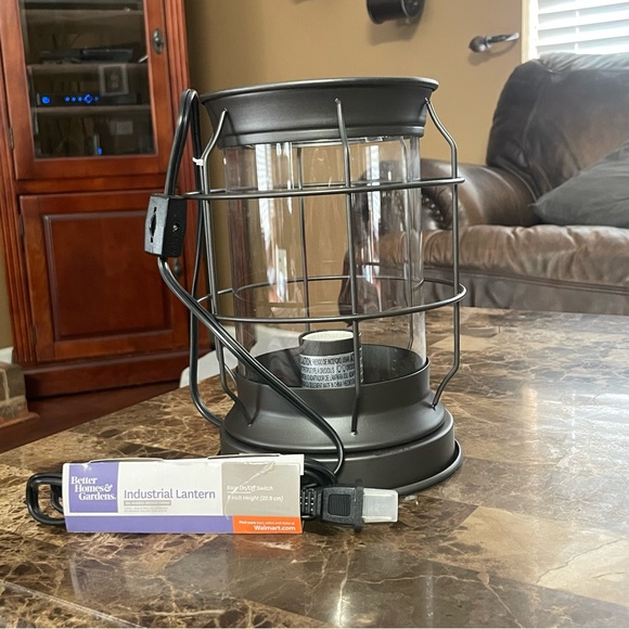 Better Homes & Gardens Modern Bronze Metal & Glass Edison Lantern - Picture 13 of 15